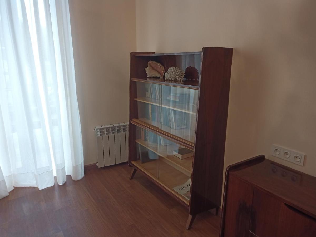 Spacious One Bedroom Apartment In The City Centre Jerevan Buitenkant foto